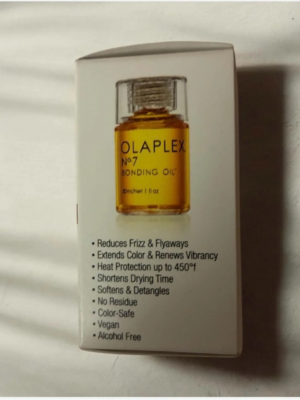 OLAPLEX No.7 Bonding Oil - White & Gold Box